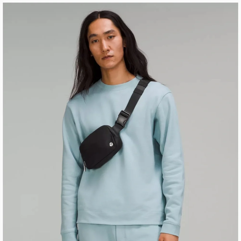 NEW ❤️ Lululemon • Everywhere Belt Bag Black - Picture 5 of 10